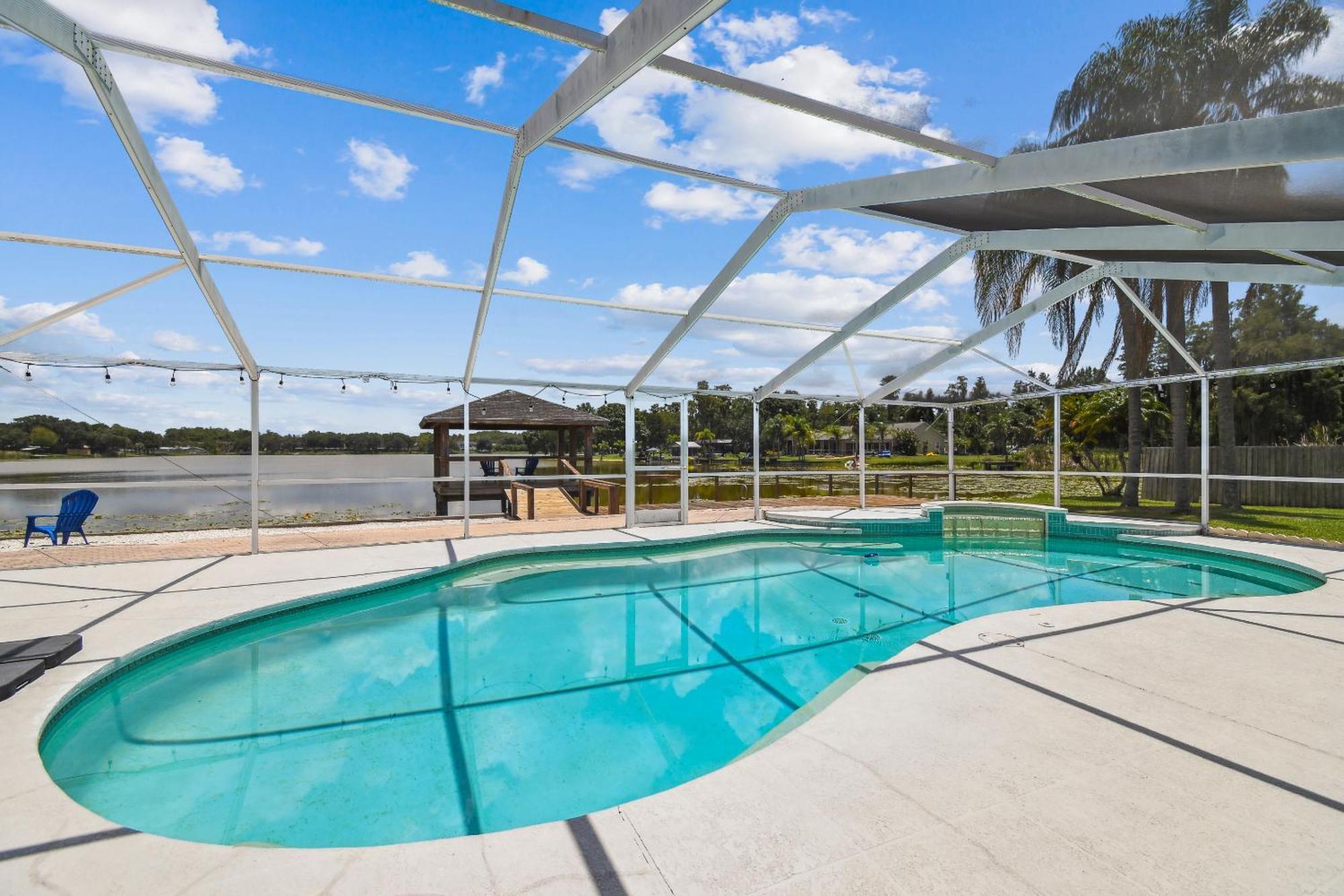 Lake House Westchase Area. Heated Pool Waterfront! Tampa Kültér fotó