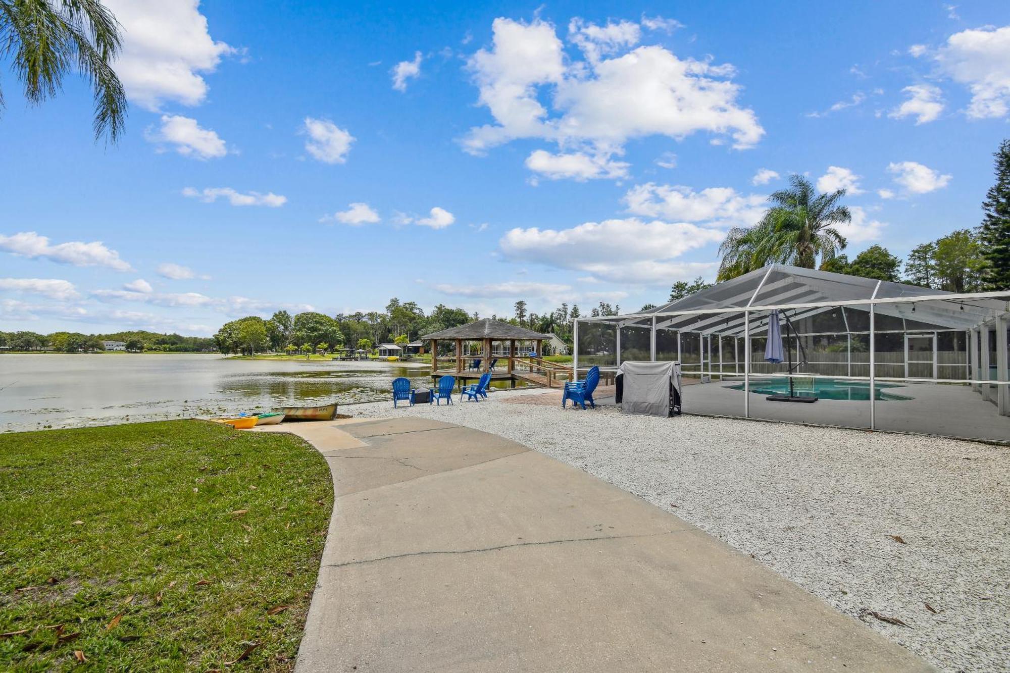 Lake House Westchase Area. Heated Pool Waterfront! Tampa Kültér fotó