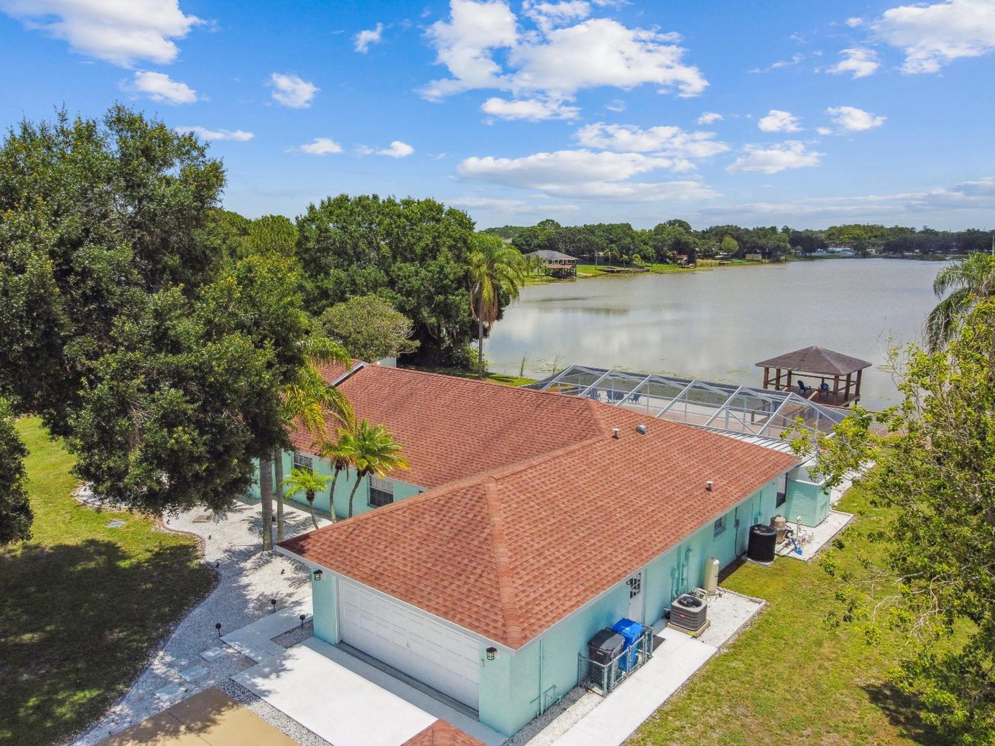 Lake House Westchase Area. Heated Pool Waterfront! Tampa Kültér fotó