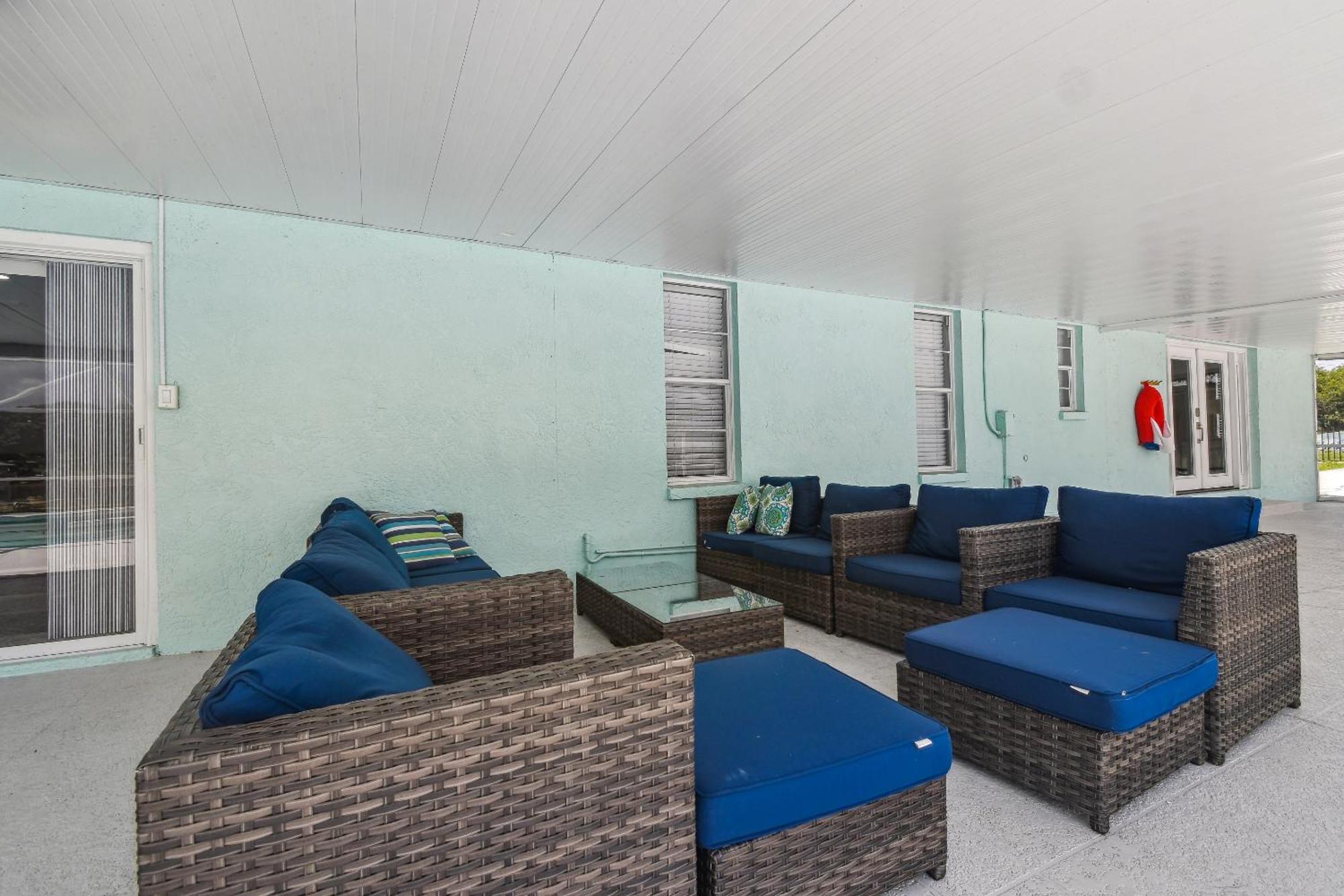 Lake House Westchase Area. Heated Pool Waterfront! Tampa Kültér fotó